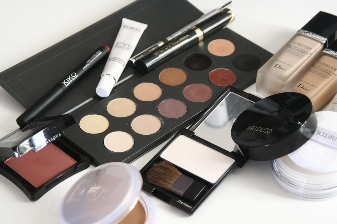 Late night scrolling through makeup palettes has become a familiar habit for many beauty lovers, not driven by impulse but by curiosity. What starts as a quick browse often turns into a deeper exploration of colour stories, finishes, and formulas that feel more personal than prescriptive. This shift in how people discover beauty products mirrors a wider change in retail culture, and it is one that BEAUTY BAY has helped shape through speed, accessibility, and a clear sense of community. Rather than replicating the in store experience online, the platform leans into what digital does best. It removes friction, shortens decision making, and opens up beauty to a broader audience without sacrificing inspiration. The result is a shopping environment that feels intuitive rather than overwhelming, and expressive rather than exclusive.